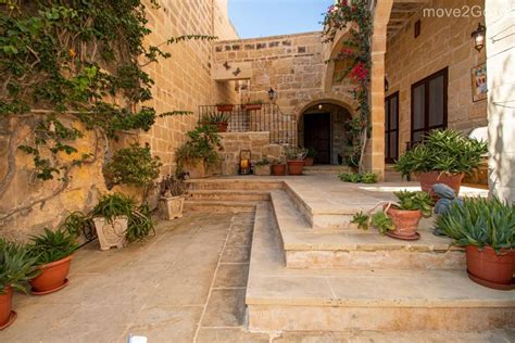 farmhouses for sale in gozo.